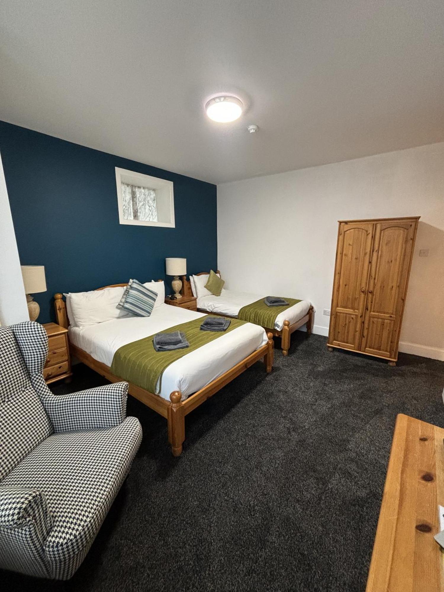 Driepersoonskamer met Eigen Badkamer